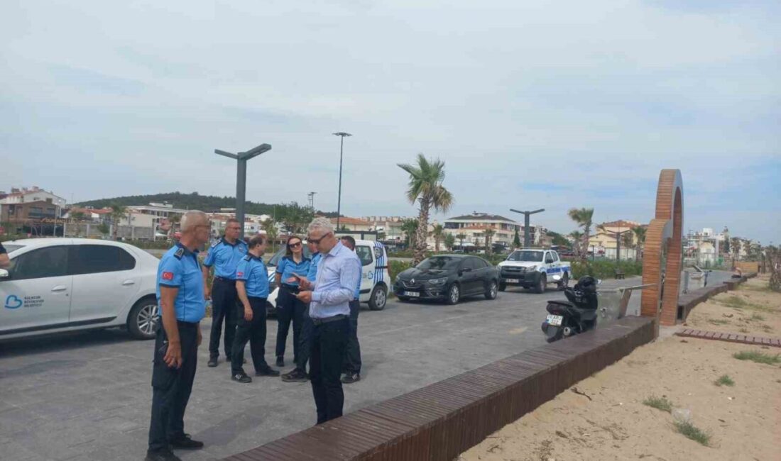 Balıkesir Büyükşehir Belediyesi zabıta ekipleri, Ayvalık Sarımsaklı Plajı sorumluluk alanlarındaki