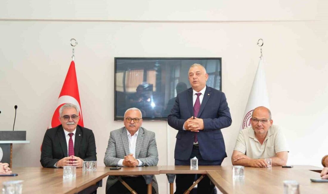 Düzce Ticaret ve Sanayi Odası (DTSO) Başkanı Erdoğan Bıyık, Meclis