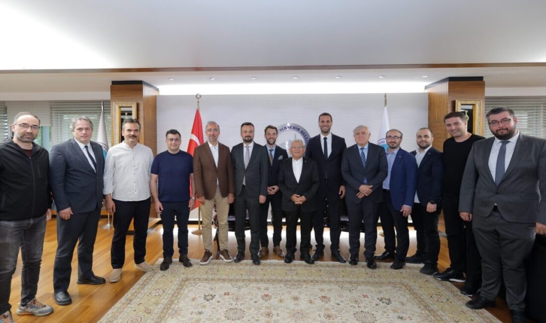 Kayseri Büyükşehir Belediye Başkanı Dr. Memduh Büyükkılıç; Kayseri Otelciler Derneği