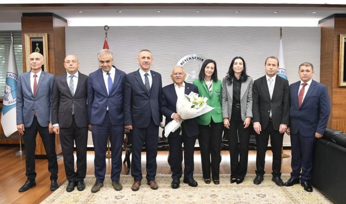 Kayseri Büyükşehir Belediye Başkanı Dr. Memduh Büyükkılıç, Çevre Haftası dolayısıyla