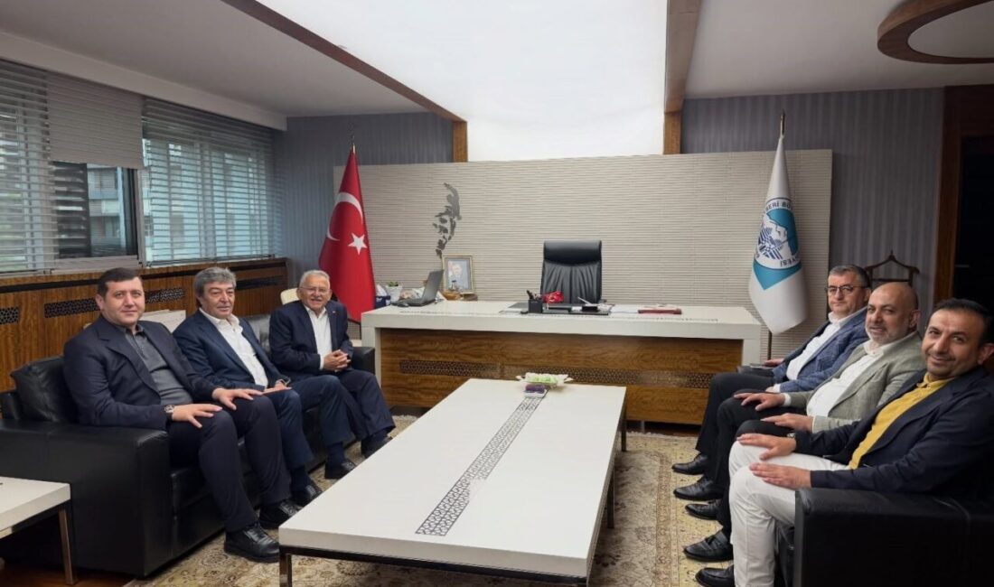 Kayseri Büyükşehir Belediye Başkanı Dr. Memduh Büyükkılıç, AK Parti MKYK