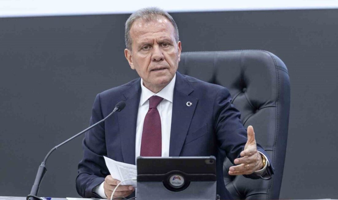Mersin Büyükşehir Belediye Başkanı Vahap Seçer, Haziran Ayı Meclis Toplantısında