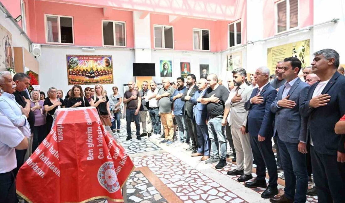 Şehzadeler Belediye Başkanı Hakan Şimşek’in annesi Gülşinaz Şimşek, tedavi gördüğü