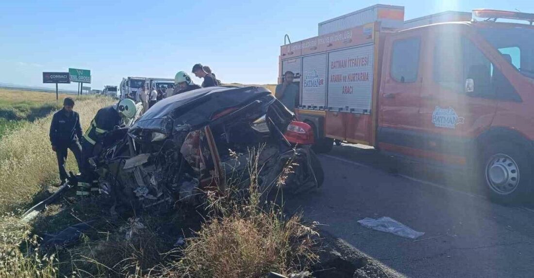 Batman’da kamyon ile otomobilin çarpışması sonucu meydana gelen trafik kazasında