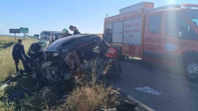 Batman’da kamyon ile otomobilin çarpışması sonucu meydana gelen trafik kazasında