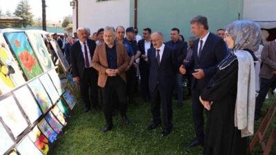 Konya’nın Beyşehir ve Hüyük ilçesinde Halk Eğitim Merkezi kursiyerleri tarafından