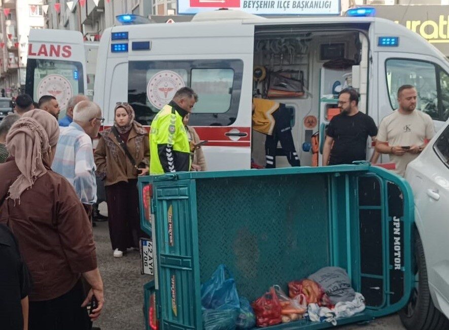 Konya’nın Beyşehir ilçesinde meydana gelen iki ayrı trafik kazasında 4