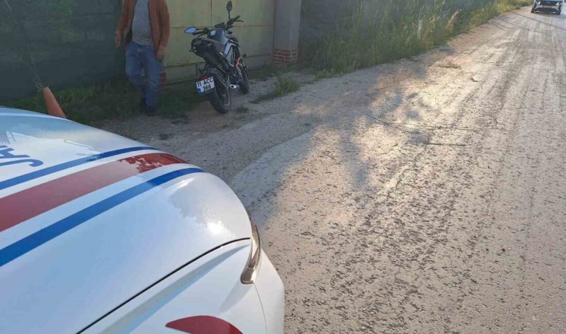 Bilecik’te alkollü sürücünün motosikletten düşmesi sonucu meydana gelen kazada sürücü