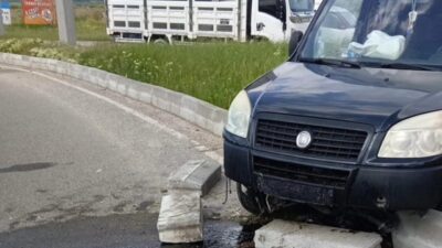 Bolu’da refüje çıkan hafif ticari aracın sürücüsü yaralandı. Kaza, Yeniçağa-Mengen