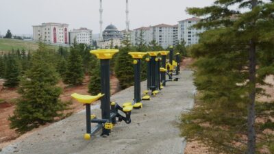Şehitkamil Belediyesi, ilçenin dört bir yanında sürdürdüğü yeşil alan ve