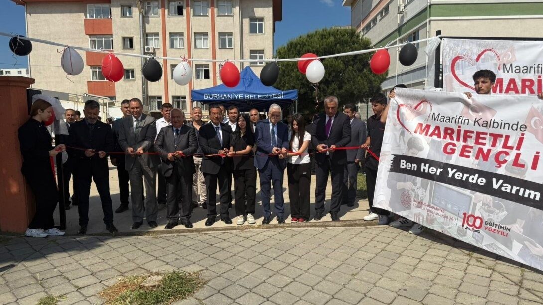 Burhaniye ilçesinde, Maarifin Kalbinde Marifetli Gençlik, Harezmi, Teknoloji Tasarım ve