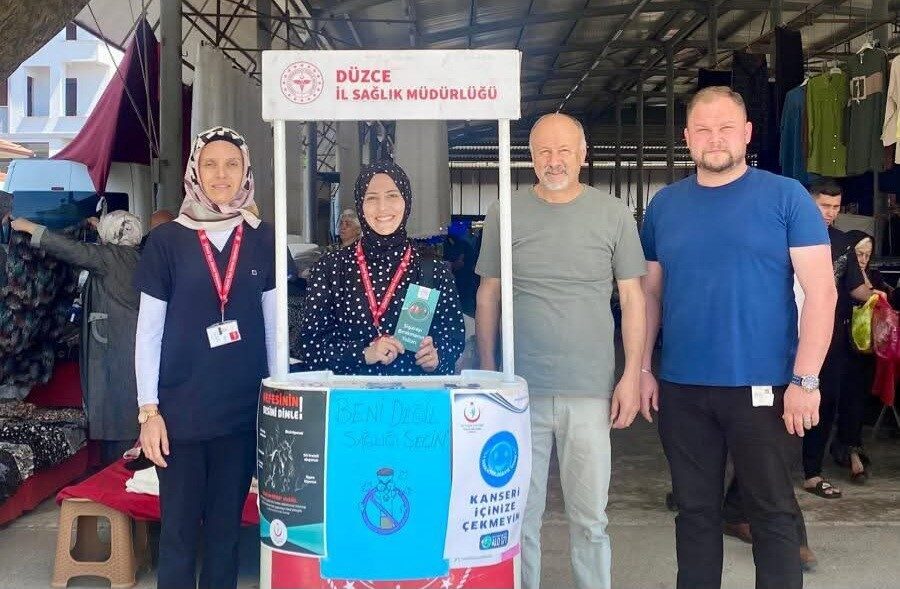 Düzce’nin Çilimli ilçesinde Toplum Sağlığı Merkezi ekipleri tarafından pazar yerinde