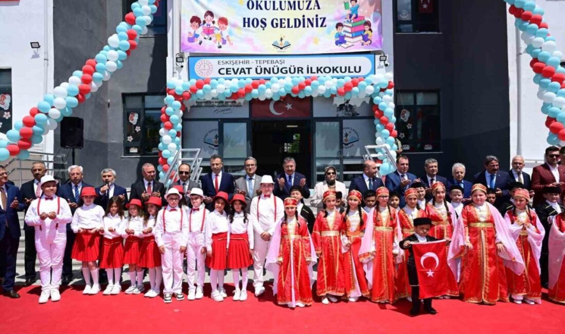 Eskişehir’de Cevat Ünügür İlkokulu’nun açılış töreni, Vali Dr. Erdinç Yılmaz’ın