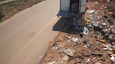 Kepez Belediyesi, çöp ve moloz dökülmesinin yasak olduğu bölgelerde yerleştirdiği