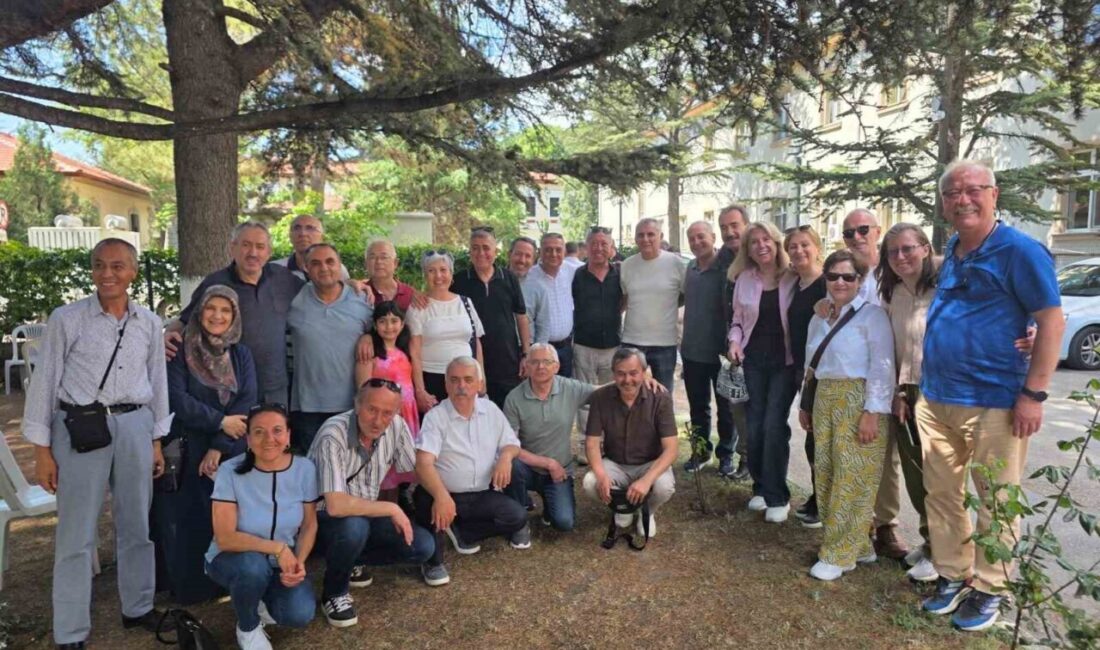 Demiryol Meslek Okulu mezunlarının ‘Geleneksel Pilav günü’ buluşması, Eskişehir’deki eski