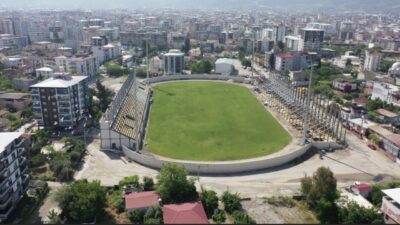 Osmaniye’de 6 Şubat depremlerinde tribün bölümü ağır hasar gören ve