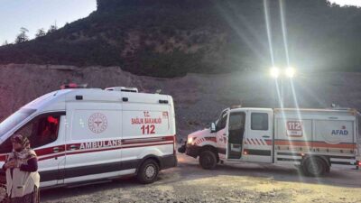 Giresun’un Tirebolu ilçesinde etkili olan sağanak yağışların ardından dere sularının
