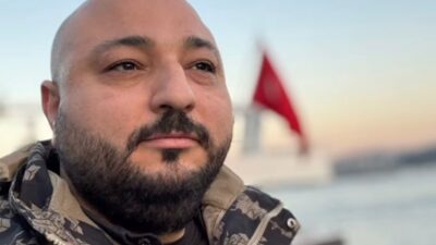 İzmir’in Çeşme ilçesinde tatil yapan Dilan Polat ve Engin Polat