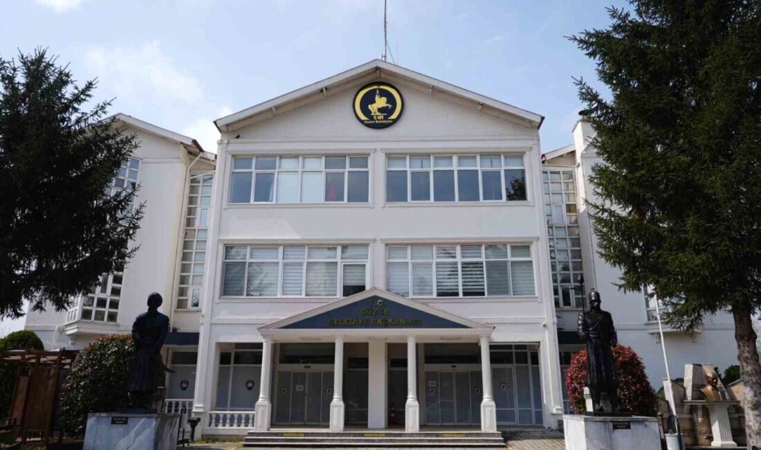 Düzce Belediyesi tarafından yapılan açıklamada son günlerde belediye başkan yardımcılarının