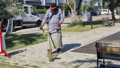 Efeler Belediyesi Park ve Bahçeler Müdürlüğü ekipleri, ilçe genelinde estetik