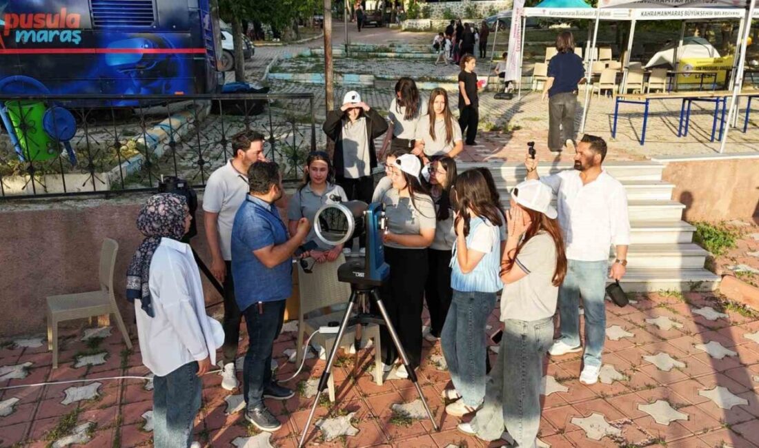 Kahramanmaraş’ta düzenlenen Astronomi ve Gökyüzü Gözlem Şenliği, öğrenciler ve vatandaşları