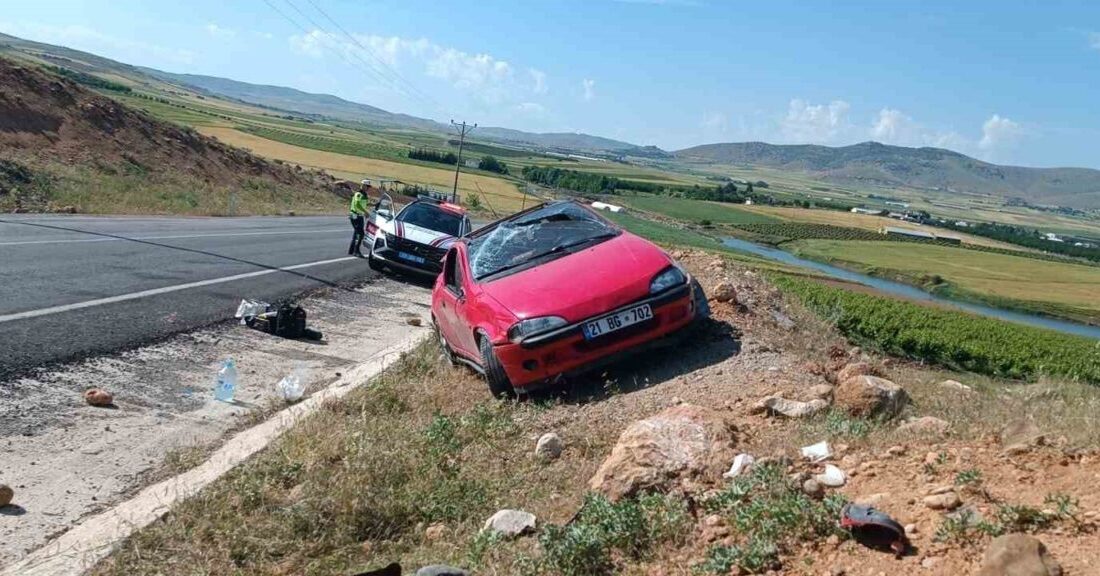 Elazığ’da otomobilin takla atması sonucu meydana gelen trafik kazasında bir