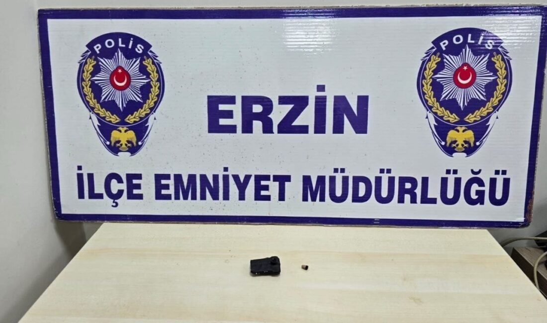 Hatay’ın Erzin ilçesinde düzenlenen Motorlu Taşıt Sürücü Kursu (MTSK) sınavına