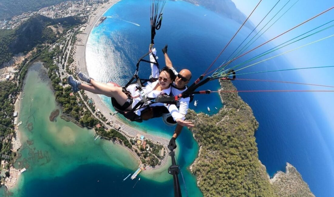 Kurban Bayramı tatilini fırsat bilen adrenalin tutkunları Muğla’nın Fethiye ilçesinde