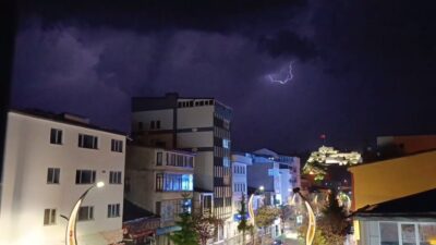 Kars’ta etkili olan sağanak yağış öncesi ve sonrasında peş peşe