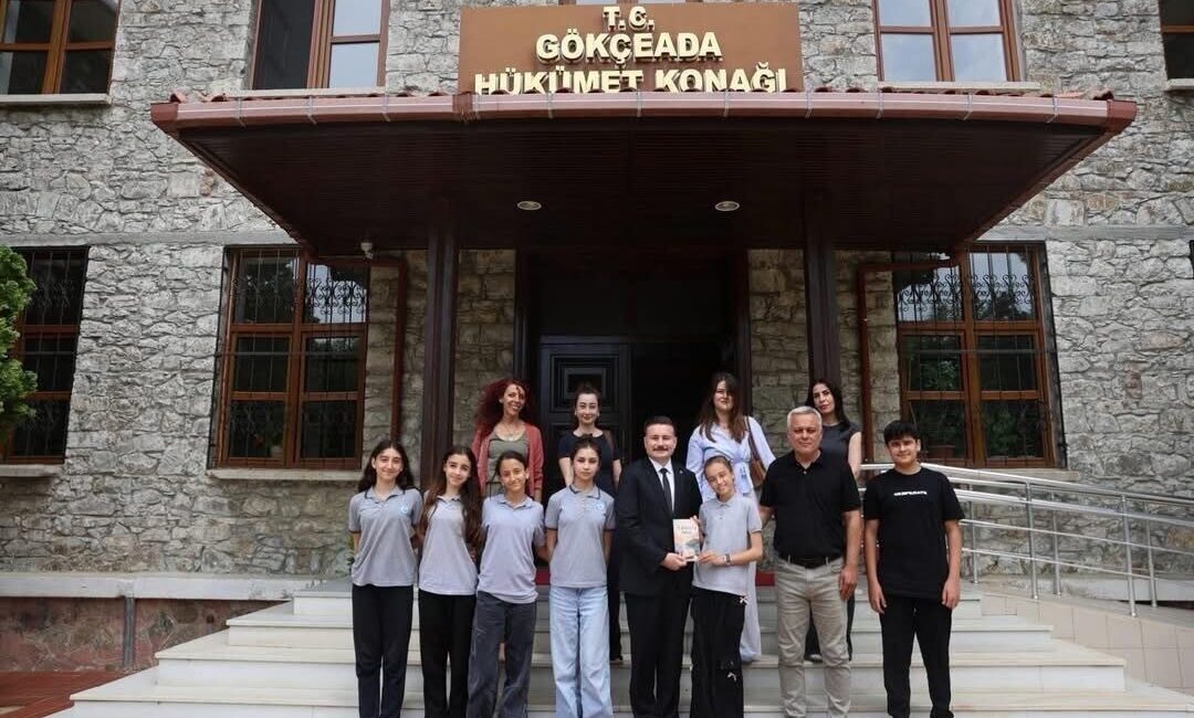 Gökçeada Kaymakamı Osman Acar’ın himayelerinde yürütülen “Ben Okuyorum, Gökçeada Okuyor”