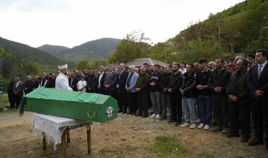Gümüşhane’nin Torul ilçesinde eşi tarafından darbedilerek öldürülen 26 yaşındaki Arzu