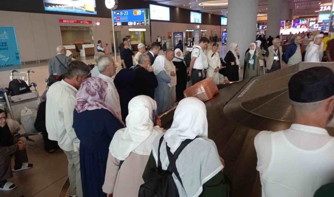 Kutsal topraklarda hac ibadetini gerçekleştiren hacılar yurda dönmeye başladı. Hacılar