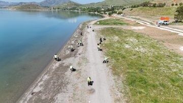 Elazığ’da yaz sezonu öncesinde İl Özel İdaresi tarafından yürütülen hummalı