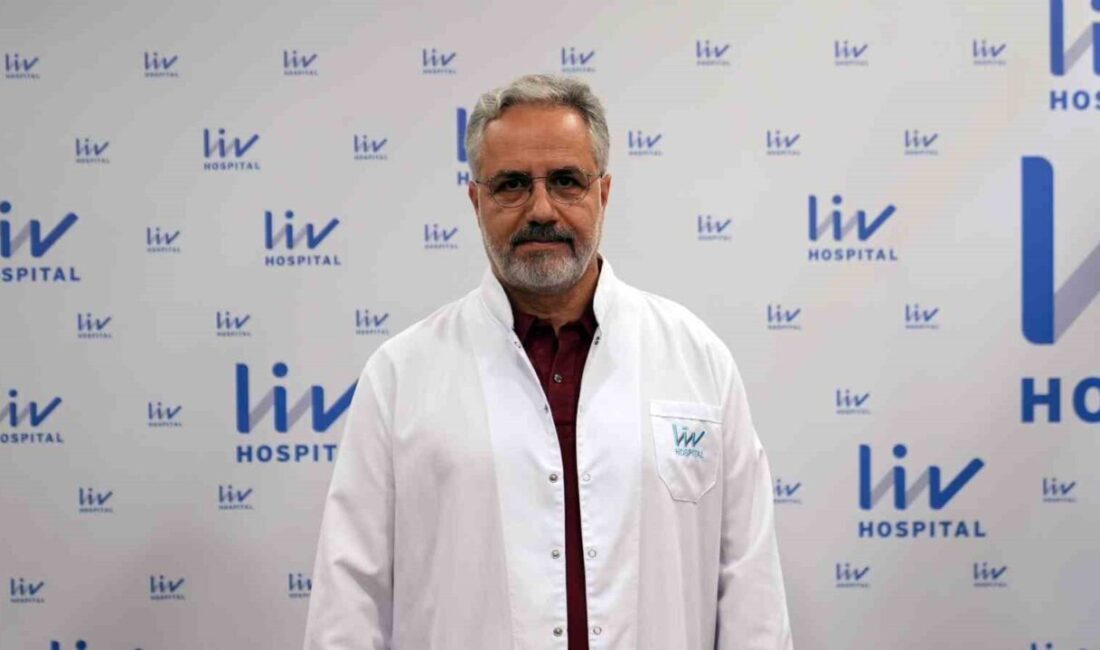 Beyin ve Sinir Cerrahisi Uzmanı Prof. Dr. Serdar Kahraman, robotik