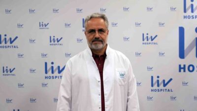 Beyin ve Sinir Cerrahisi Uzmanı Prof. Dr. Serdar Kahraman, robotik