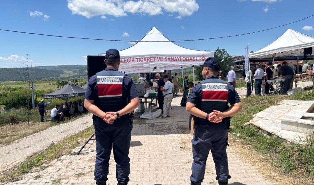 Bilecik’in Gölpazarı ve Yenipazar ilçelerinde düzenlenen Hıdırellez şenliklerinde jandarma ekipleri