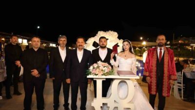 İhlas Haber Ajansı (İHA) Hatay Bölge Müdürü Veysel Korkmaz ve
