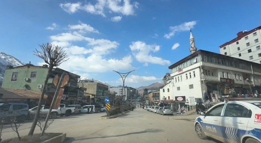 Hakkari’nin Şemdinli ilçesinin İran sınırında erkek cesedi bulundu. Edinilen bilgilere