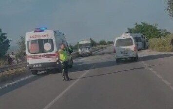Denizli’nin Çivril ilçesinde iki işçi servisinin karıştığı trafik kazasında 10