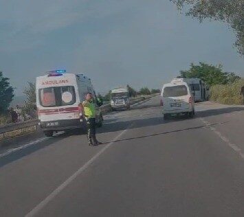 Denizli’nin Çivril ilçesinde iki işçi servisinin karıştığı trafik kazasında 10
