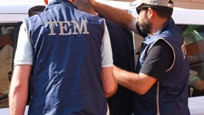 Isparta’da hakkında silahlı terör örgütüne üye olmak suçundan yaklaşık 9