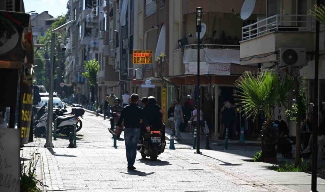 Manisa Büyükşehir Belediyesi, yayaların güvenliğini sağlamak amacıyla Sevgi Yolları’nda kameralı