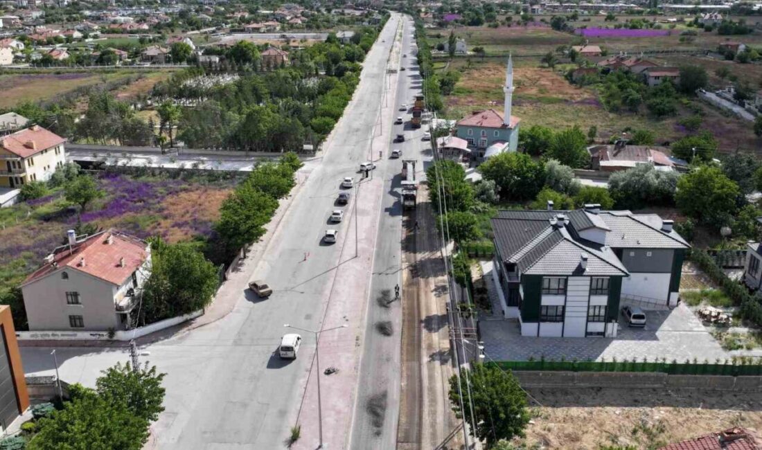 Karatay’da asfalt sezonu kapsamında Kanal Caddesi ve Küçükkumköprü Caddesi’nde altyapı