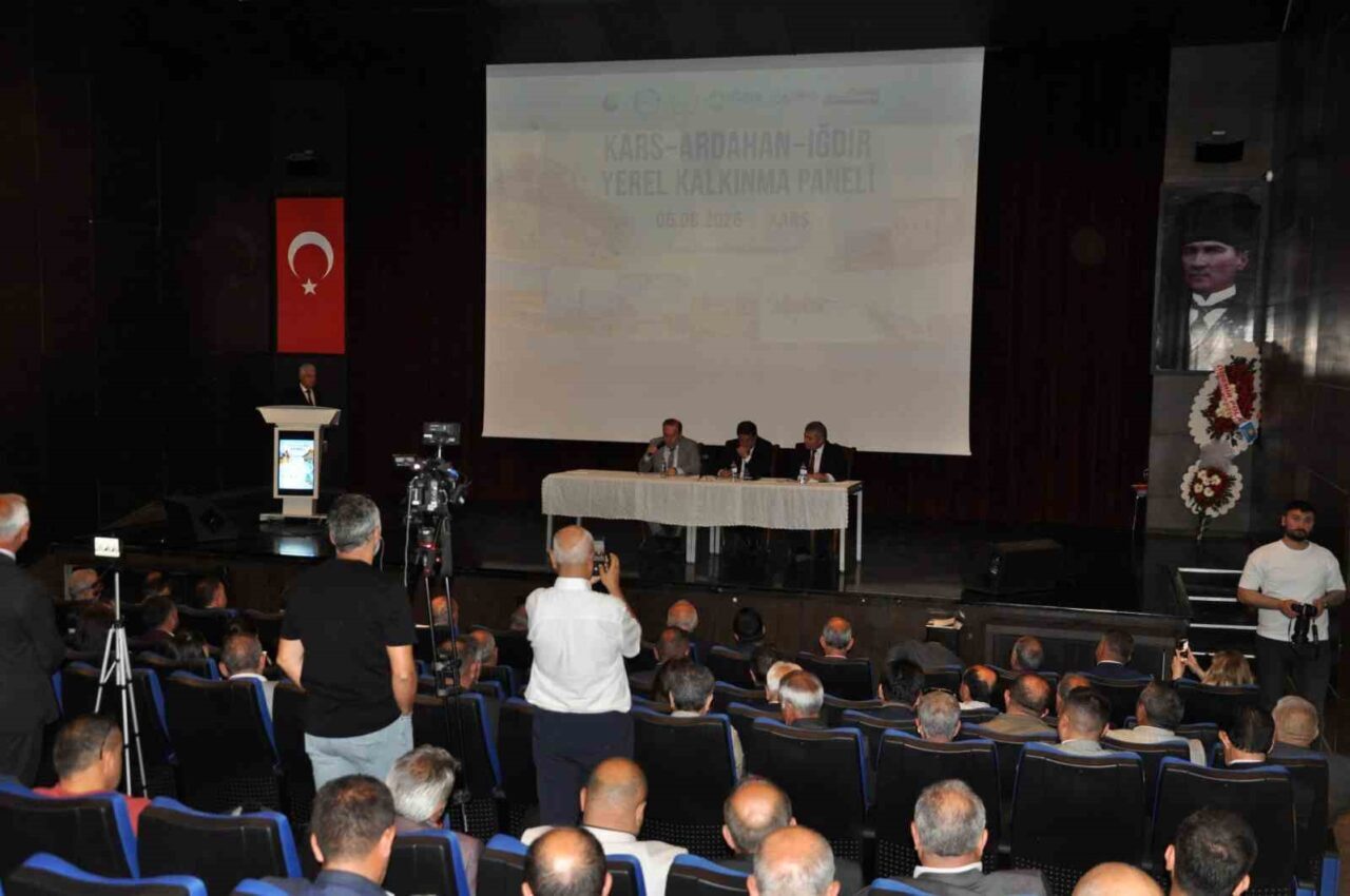 Kars’ta düzenlenen Bölge Kalkınma Toplantısı’nda, Kars, Ardahan ve Iğdır’ın ekonomik