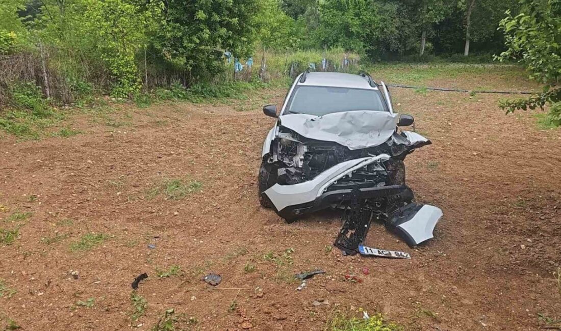 Bilecik’te karşı şeride geçtiği iddia edilen otomobille tırın çarpışması sonucu