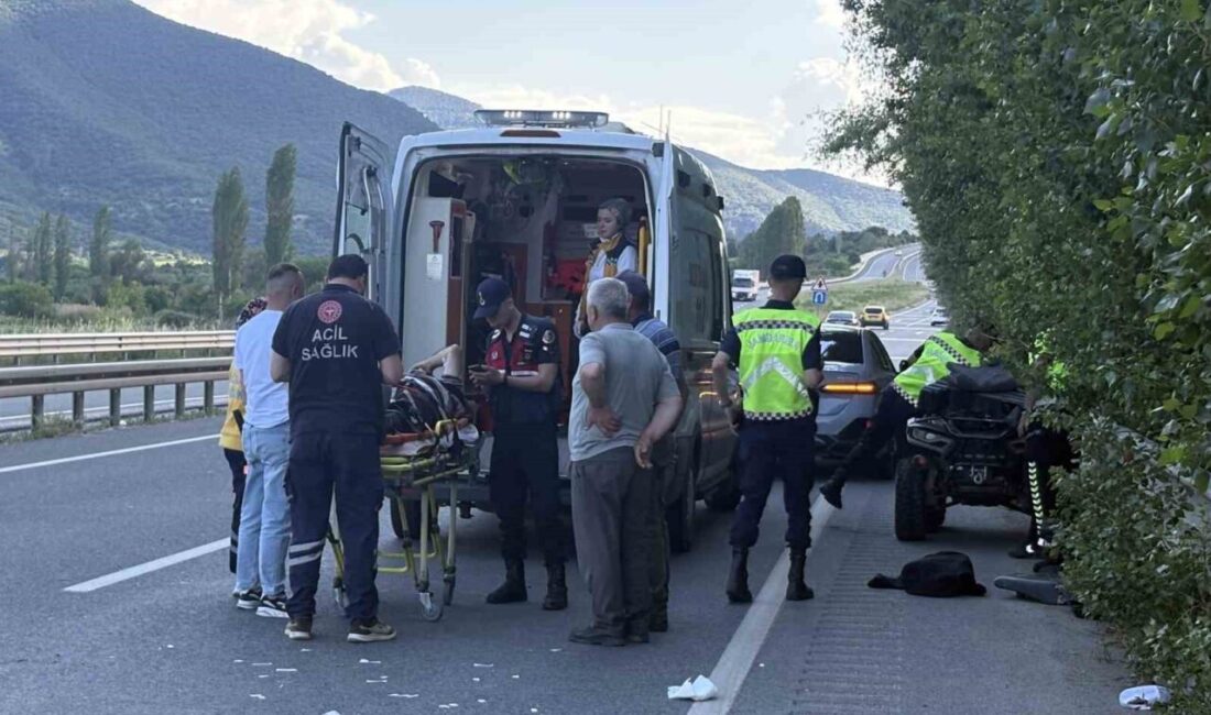 Kastamonu’nun Tosya ilçesi D100 karayolunda bariyerlere çarpan ATV’nin sürücüsü yaralandı.
