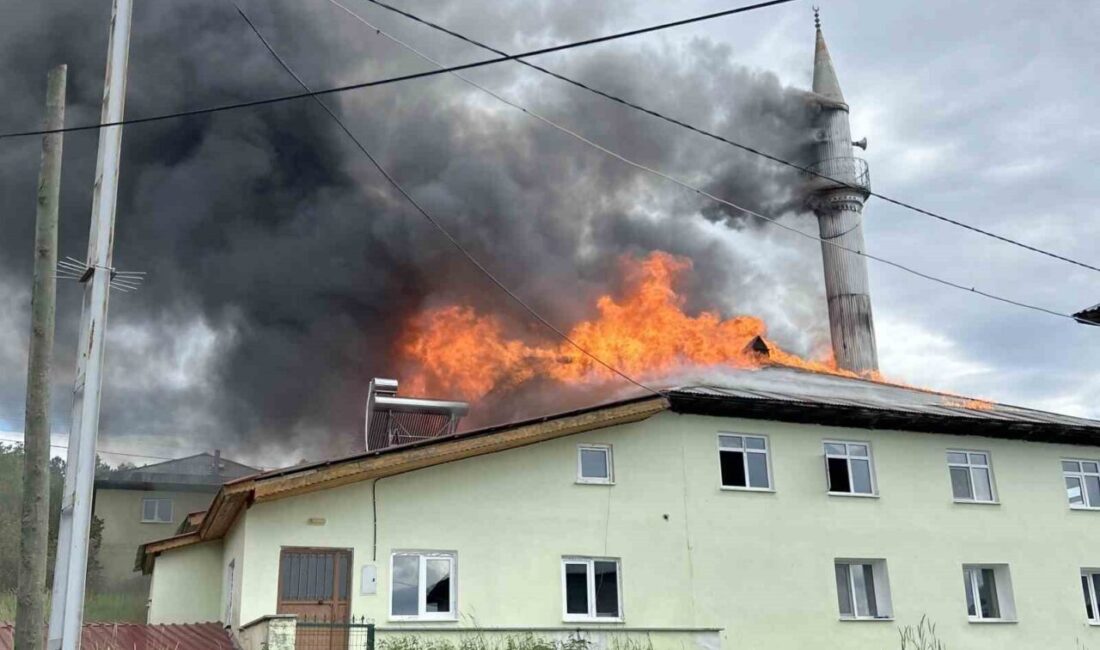 Kastamonu’nun Daday ilçesinde çıkan yangında cami, gasilhane ve yemekhane kullanılamaz
