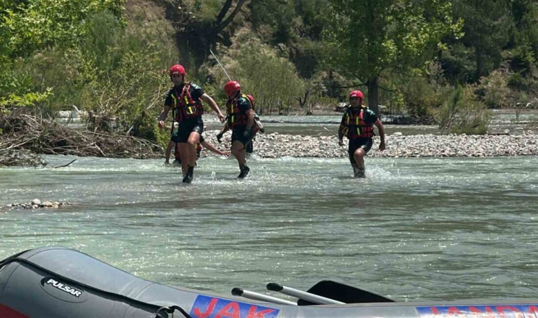 Adana’nın Karaisalı ilçesi Eğlence Çayı’na girdikten sonra kaybolan genç 4