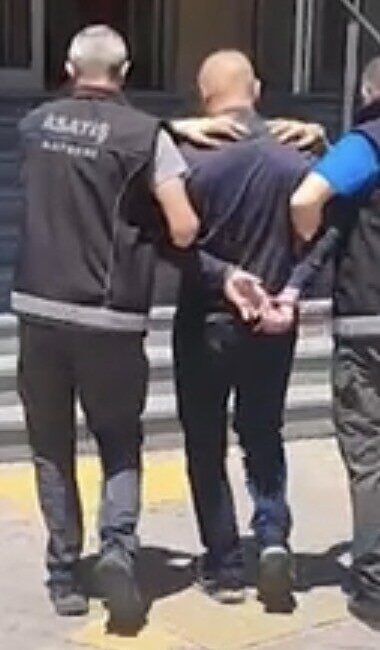 Kayseri’de polis ekipleri tarafından yapılan çalışmalarda, ‘yağma’ suçundan 14 yıl