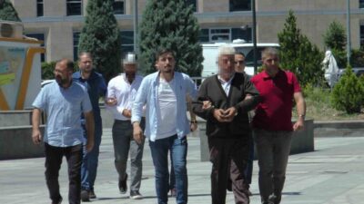 Kayseri’nin Talas ilçesinde yolcu alma meselesinden meslektaşları tarafından bir taksicinin